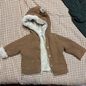 Baby gap 6-12 month Sherpa bear jacket